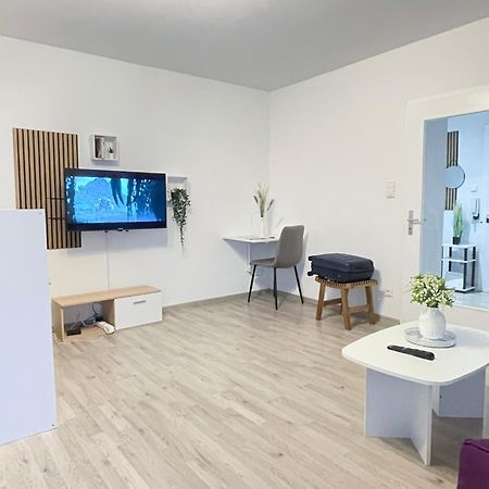 Perfekte 1,5 Wohnung Zentral In Leonberg Gegenueber Einkaufzentrum ภายนอก รูปภาพ