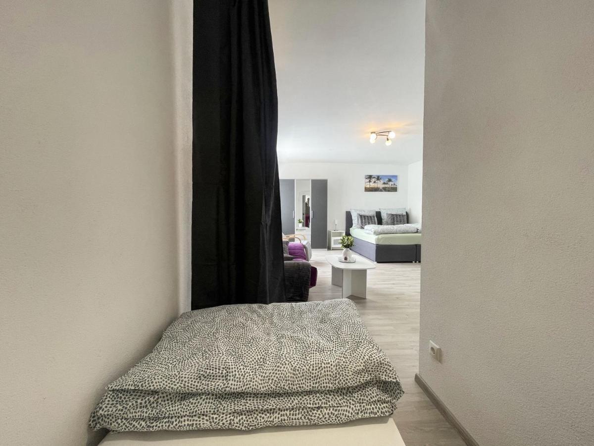 Perfekte 1,5 Wohnung Zentral In Leonberg Gegenueber Einkaufzentrum ภายนอก รูปภาพ