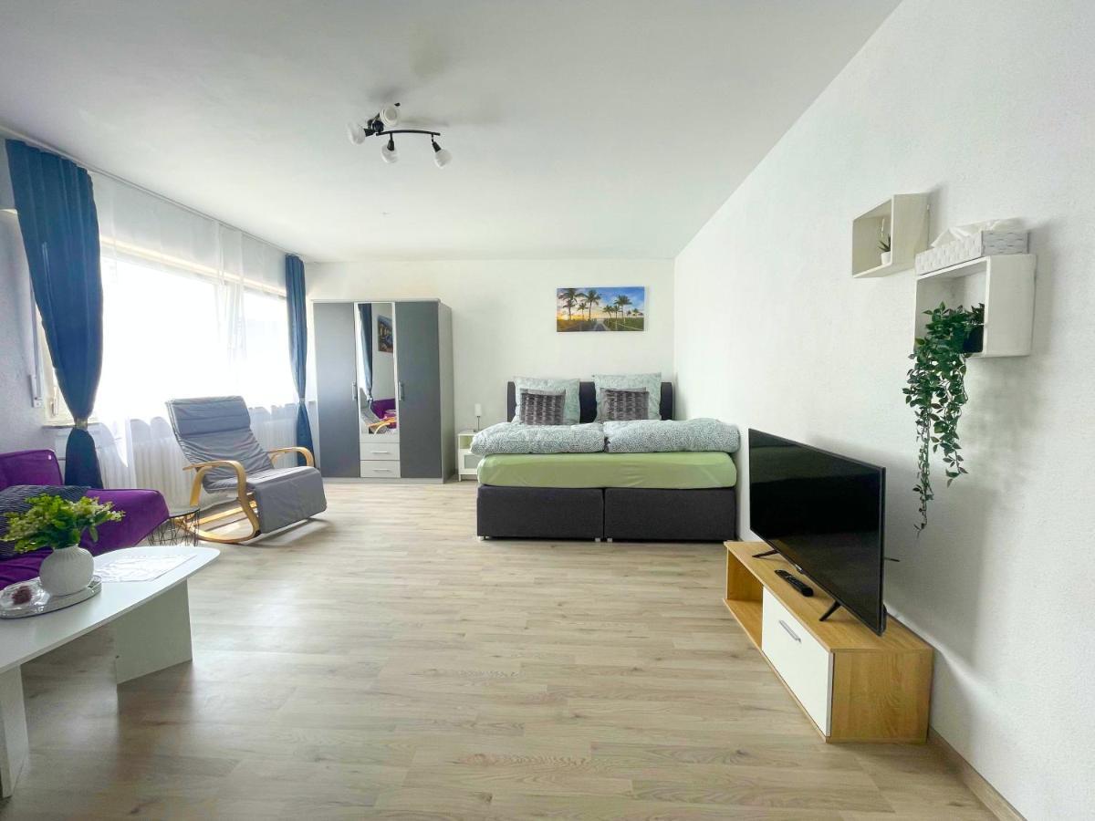 Perfekte 1,5 Wohnung Zentral In Leonberg Gegenueber Einkaufzentrum ภายนอก รูปภาพ